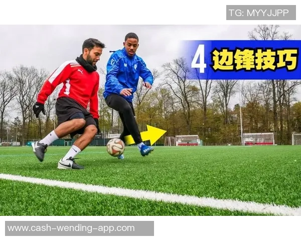 提升足球技能的秘密武器足球步伐训练梯的全面解析与应用技巧